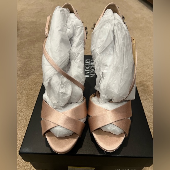 W7.5 Badgley Mischka Stillettos - Picture 1 of 9